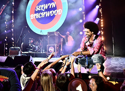 Selwyn Birchwood and his blues band win Audience Choice Award at Koktebel Jazz Party